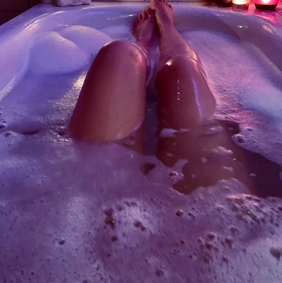 Karolina, 35