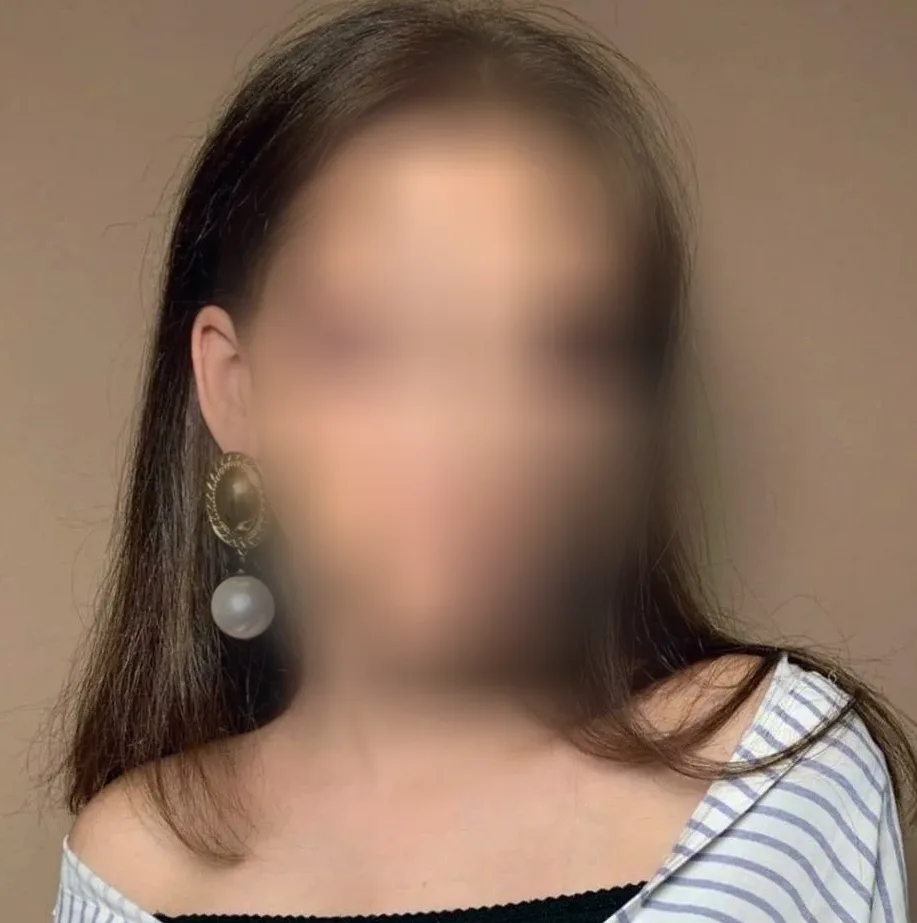 Samantha, 21