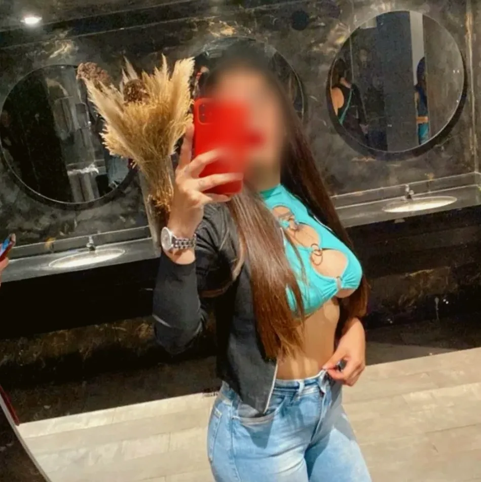 Serena, 35